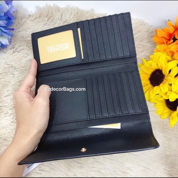 NWT Michael Kors | Jet Set Large Trifold Wallet - Picture 6 of 8